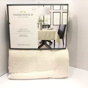 Metallic Tablecloth Gesso White - Threshold